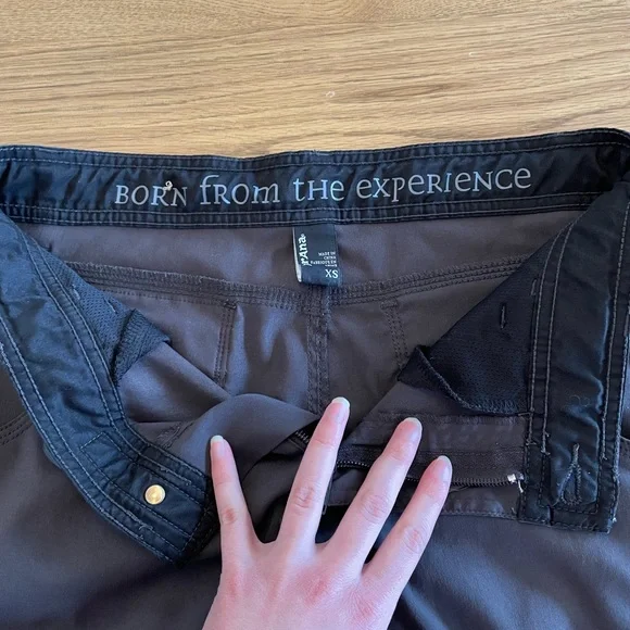 Prana Zion Stretch Outdoor/Hiking Shorts Adjustable Waist Gray Mens XS - Picture 4 of 13